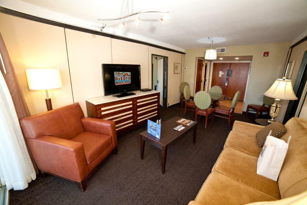 Desoto Beach Hotel Tybee Island Exterior photo