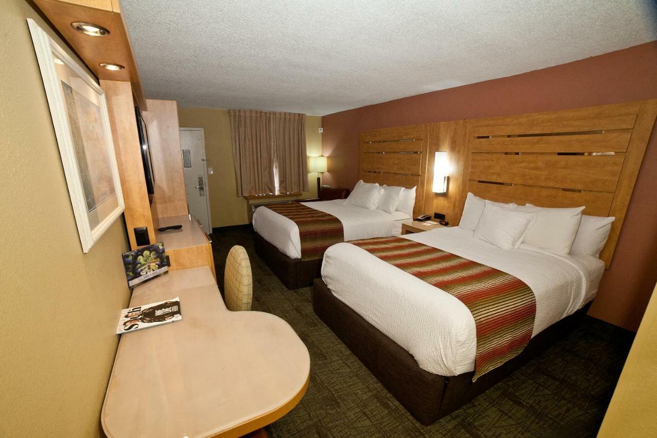 Desoto Beach Hotel Tybee Island Exterior photo