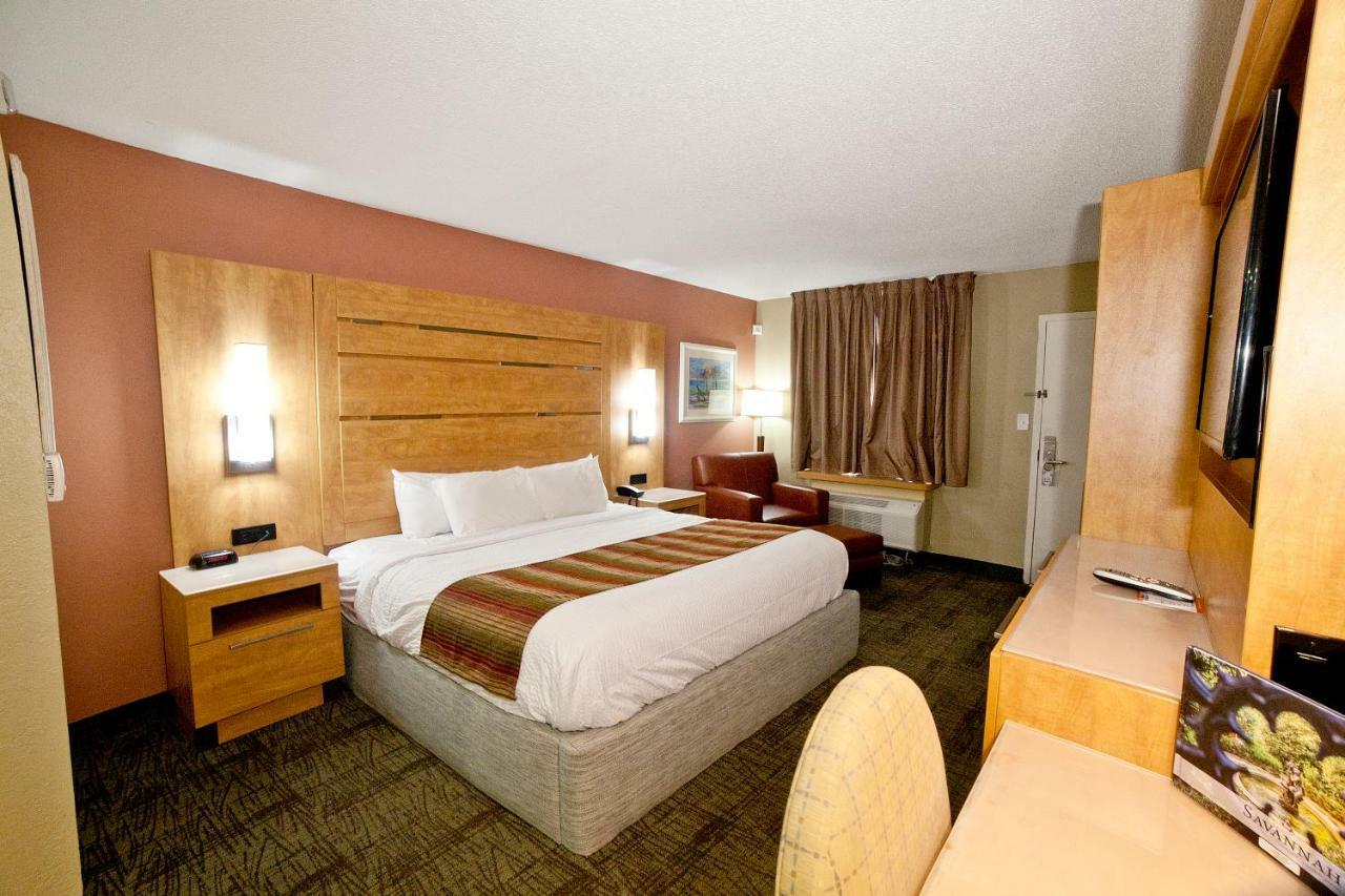 Desoto Beach Hotel Tybee Island Exterior photo