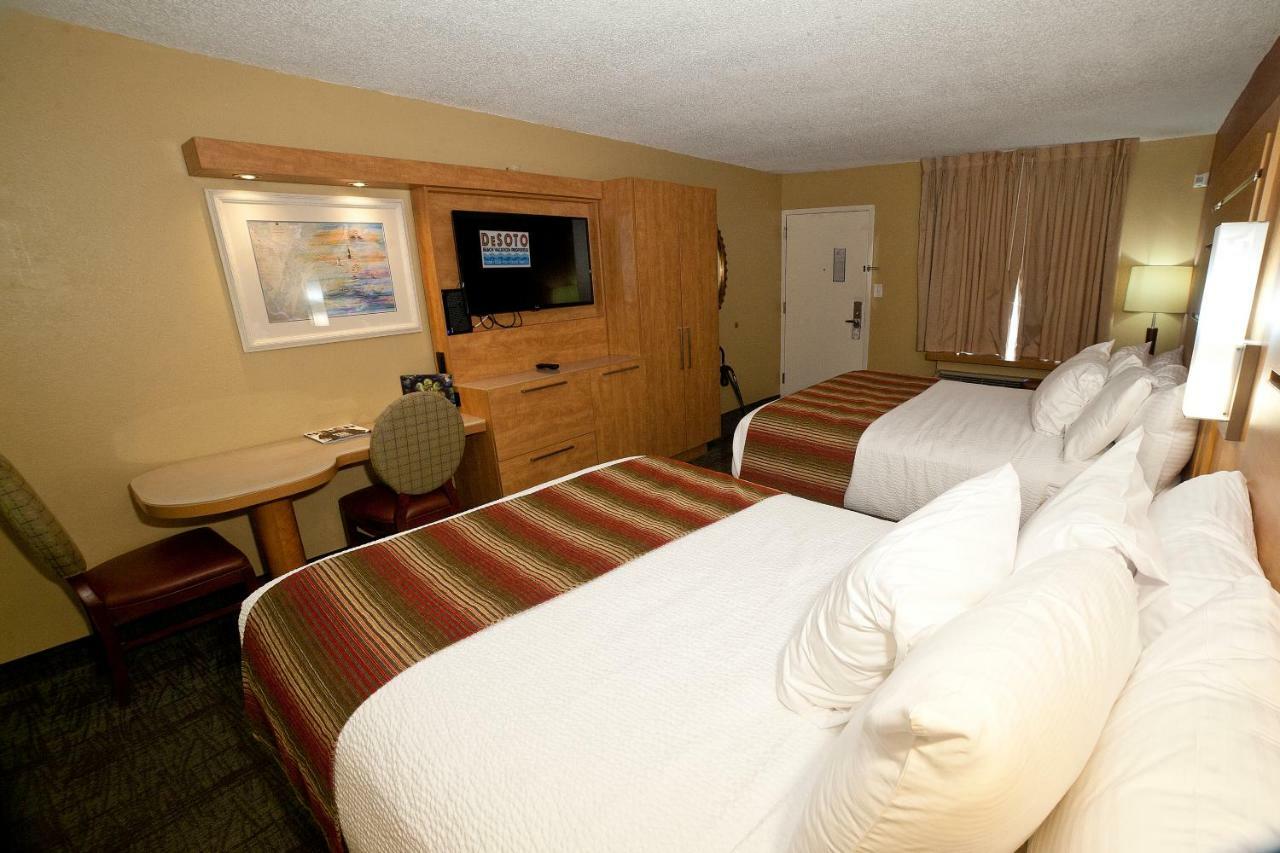 Desoto Beach Hotel Tybee Island Exterior photo